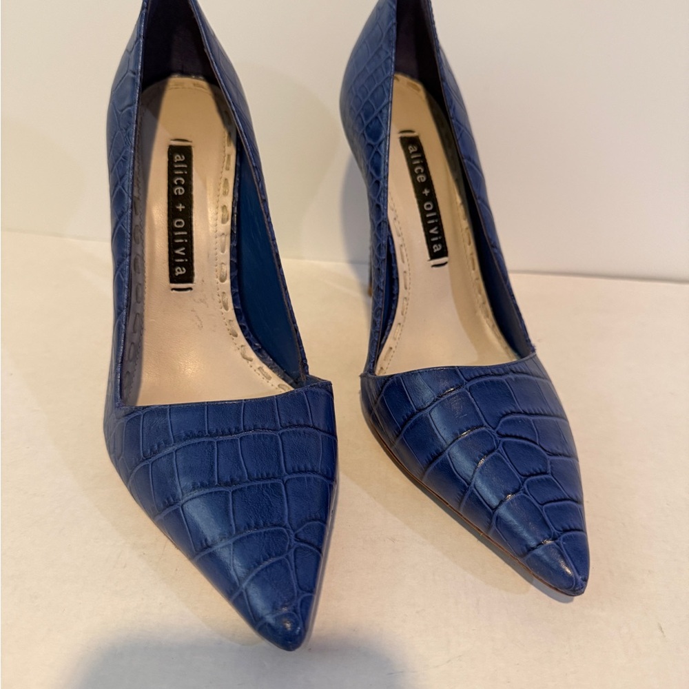 Alice + Olivia Blue Croc-Embossed Heels